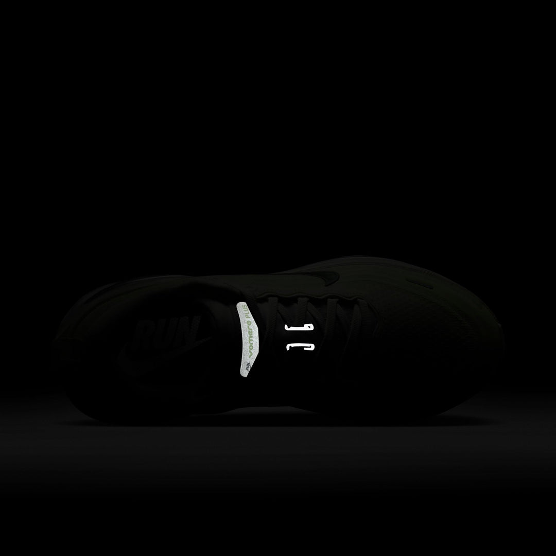 Nike Womens Vomero Plus - Sail/Metallic Silver/Barely Volt - Neutral - FA25