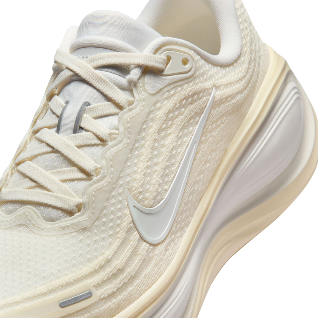 Nike Womens Vomero Plus - Sail/Summit White/Sail/Alabaster - Neutral - HO25