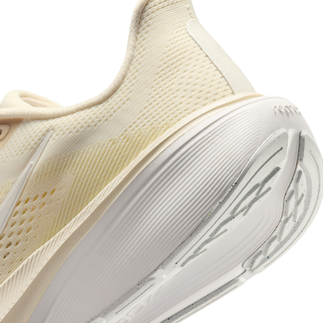 Nike Womens Pegasus 42 - Pale Ivory/Summit White/Coconut Milk - Neutral - SU26