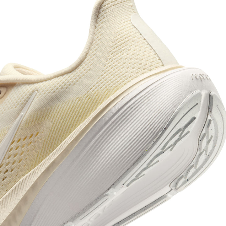 Nike Womens Pegasus 42 - Pale Ivory/Summit White/Coconut Milk - Neutral - SU26