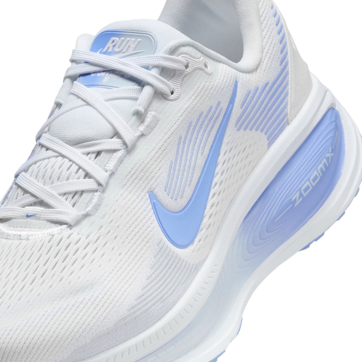 Nike Womens Vomero 18 Wide - D Width - White/Royal Pulse/Football Grey - Neutral - FA25