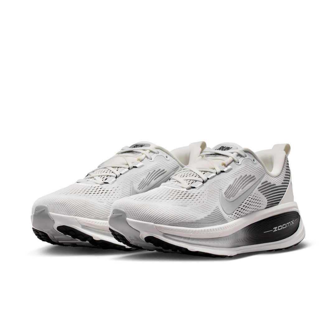 Nike Mens Vomero 18 - Summit White/Metallic Silver/Black - Neutral - SU26
