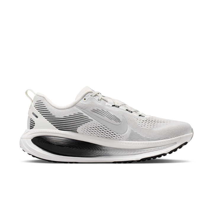 Nike Mens Vomero 18 - Summit White/Metallic Silver/Black - Neutral - SU26