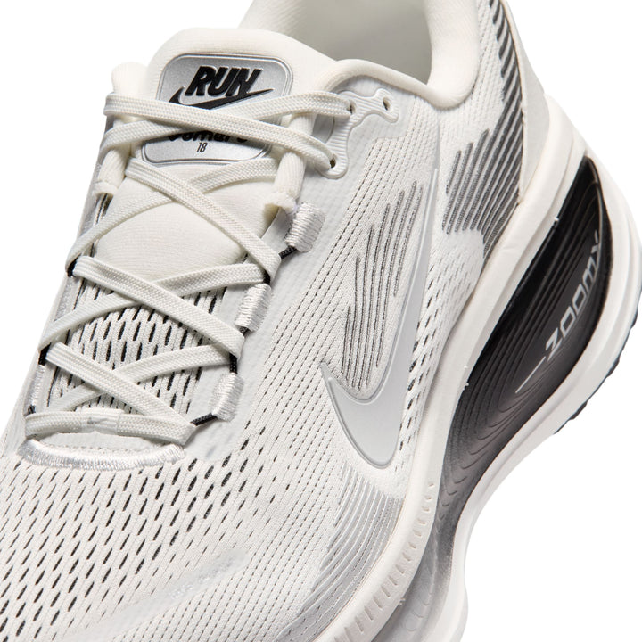 Nike Mens Vomero 18 - Summit White/Metallic Silver/Black - Neutral - SU26