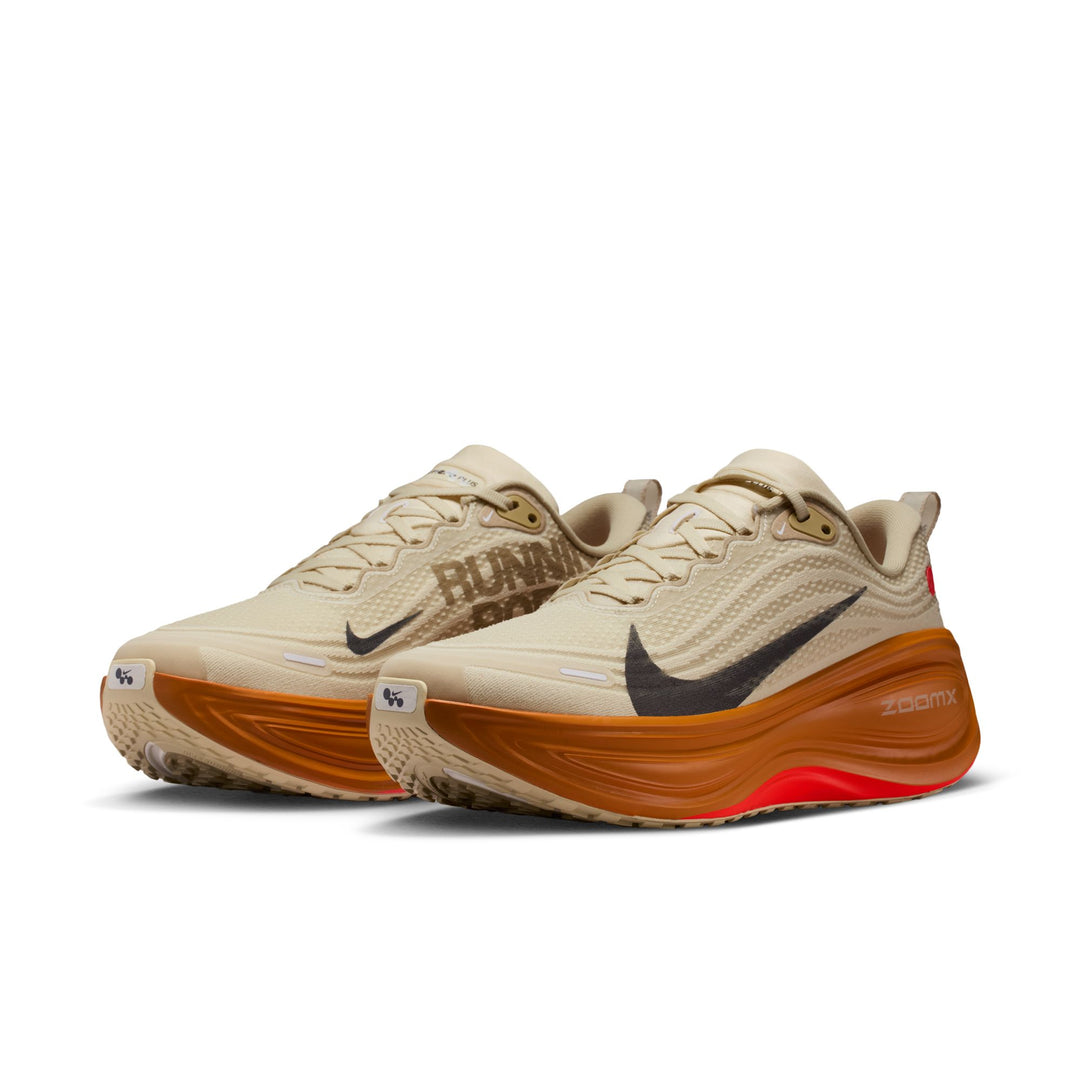 Nike Herren Vomero Plus – Hellkhaki/Höhlenlila/Monarch – Neutral – SP26