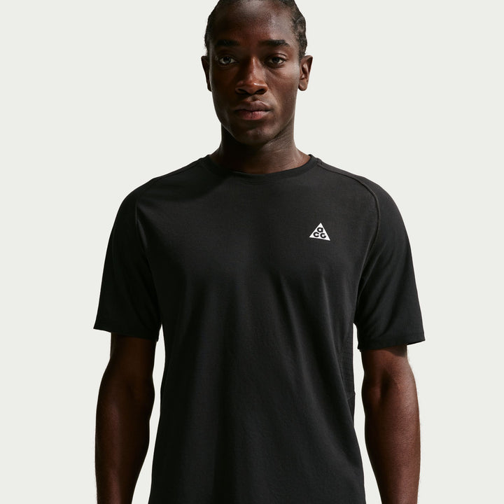 Nike Mens ACG "Solar Chase" ADV Trail Running Tee - Black/Black/Summit White - SU26