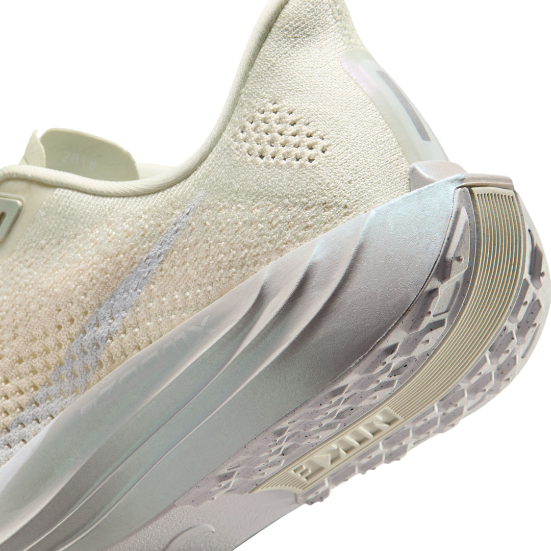 Nike Damen Pegasus Plus – Seeglas/Weiß/Kreide/Pure Platinum – Neutral – SP26