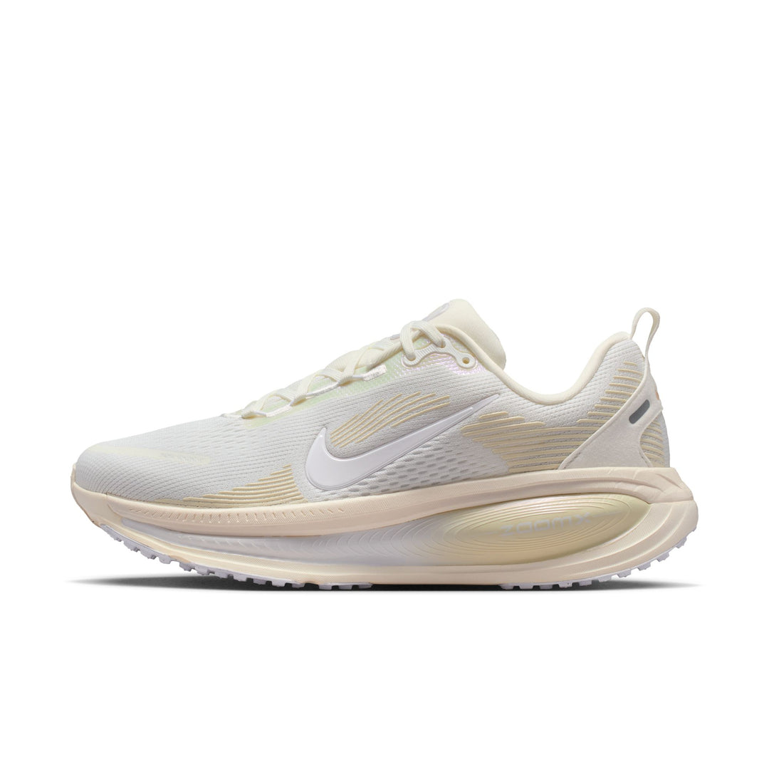 Nike Damen Vomero 18 – Summit White/White Chalk/Sea Glass – Neutral – SP26