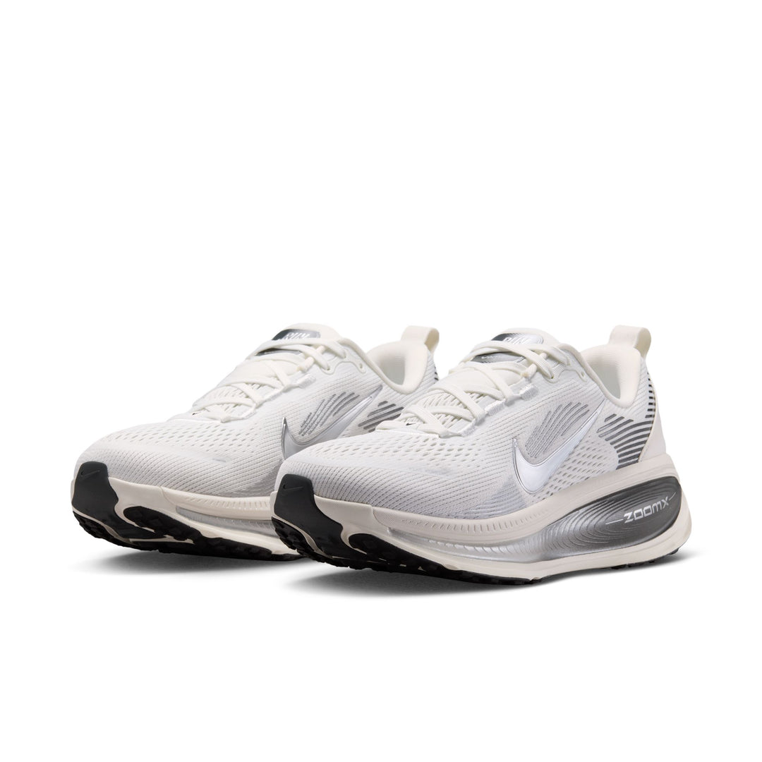 Nike Womens Vomero 18 - Summit White/Metallic Silver/Sail - Neutral - FA26