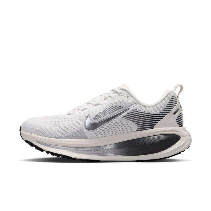 Nike Womens Vomero 18 - Summit White/Metallic Silver/Sail - Neutral - FA26