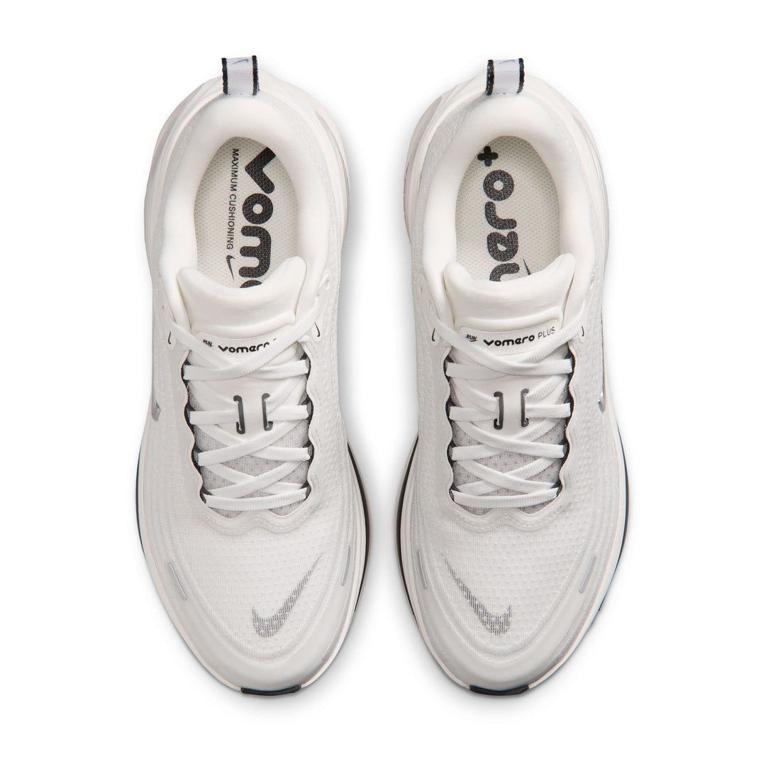 Nike Womens Vomero Plus - Summit White/Metallic Silver/Sail - Neutral - SU26