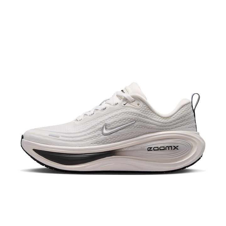 Nike Womens Vomero Plus - Summit White/Metallic Silver/Sail - Neutral - SU26