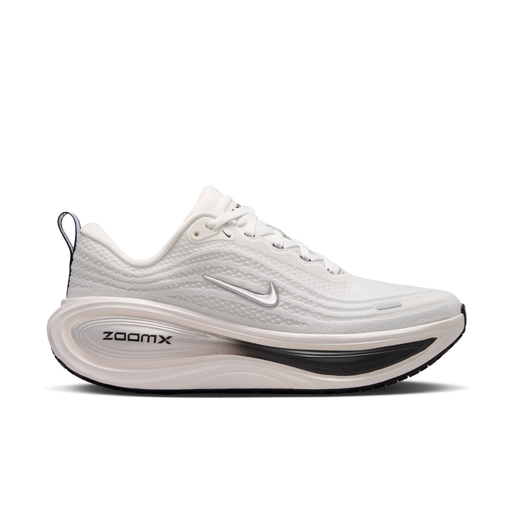 Nike Womens Vomero Plus - Summit White/Metallic Silver/Sail - Neutral - SU26