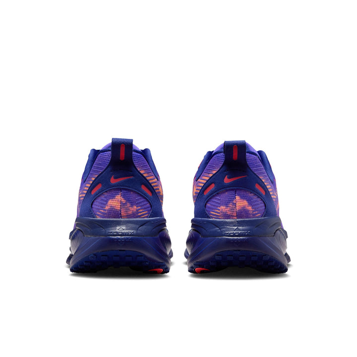 Nike Herren Vomero 18 – Indigo Burst/Hot Lava/Blue Void – Neutral – SP26