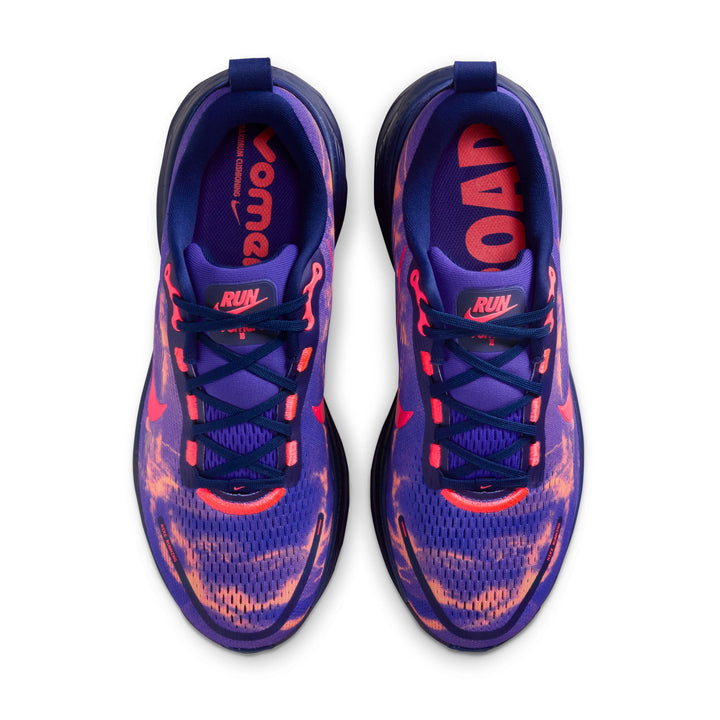 Nike Herren Vomero 18 – Indigo Burst/Hot Lava/Blue Void – Neutral – SP26