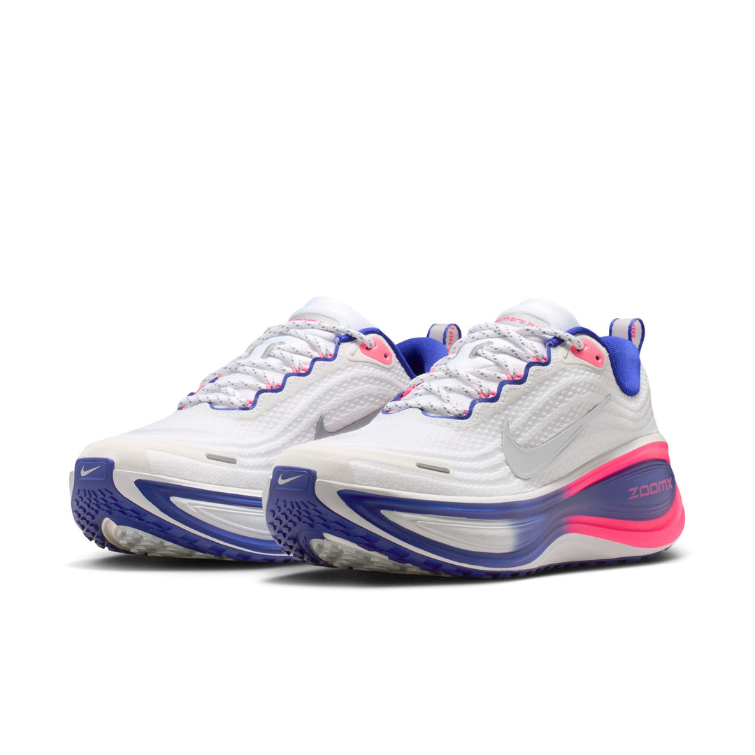 Nike Womens Vomero Plus SE - White/Metallic Silver/Concord/Hyper Pink - Neutral - SU26