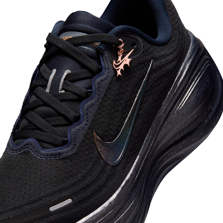 Nike Womens Vomero Plus "Keely Hodgkinson" - Pitch Blue/Black/Blur/Blackened Blue - Neutral - FA26