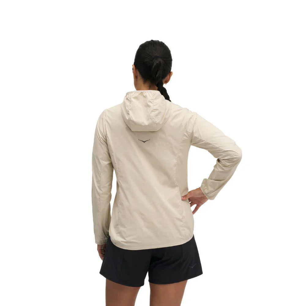 Hoka Womens Skyflow Wind Jacket - Oat Milk - AW26