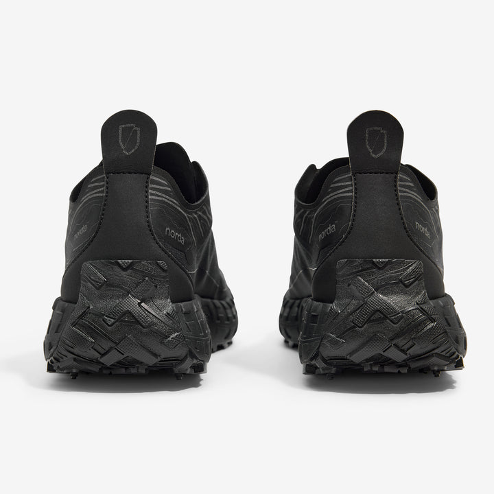 Norda Mens 001A - Stealth Black - Trail - AW25