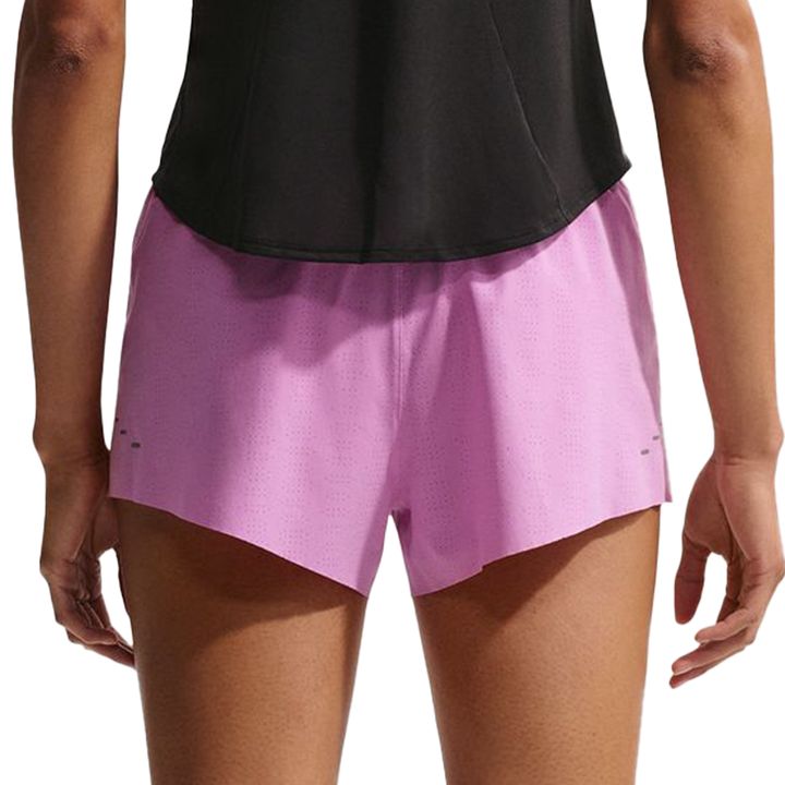 Nike Damen Dri-FIT Mid-Rise 2,5" Swift Breathe Shorts mit Slip-Lined - Hellmagenta/Photon Dust/Reflektierendes Silber