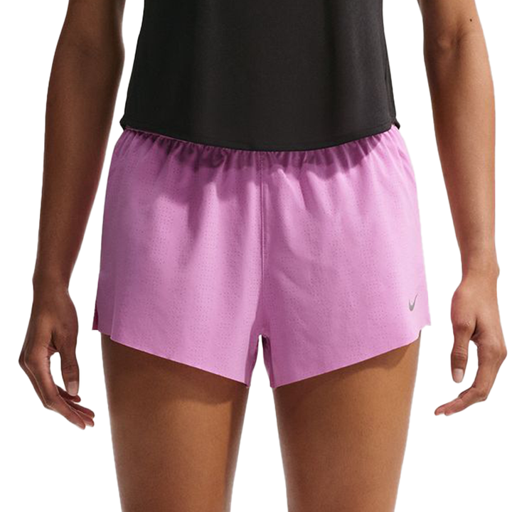 Nike Damen Dri-FIT Mid-Rise 2,5" Swift Breathe Shorts mit Slip-Lined - Hellmagenta/Photon Dust/Reflektierendes Silber