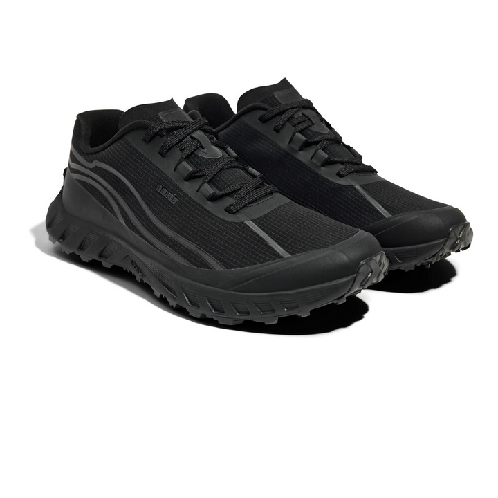 Norda Mens 002 - Stealth Black - Trail - AW25
