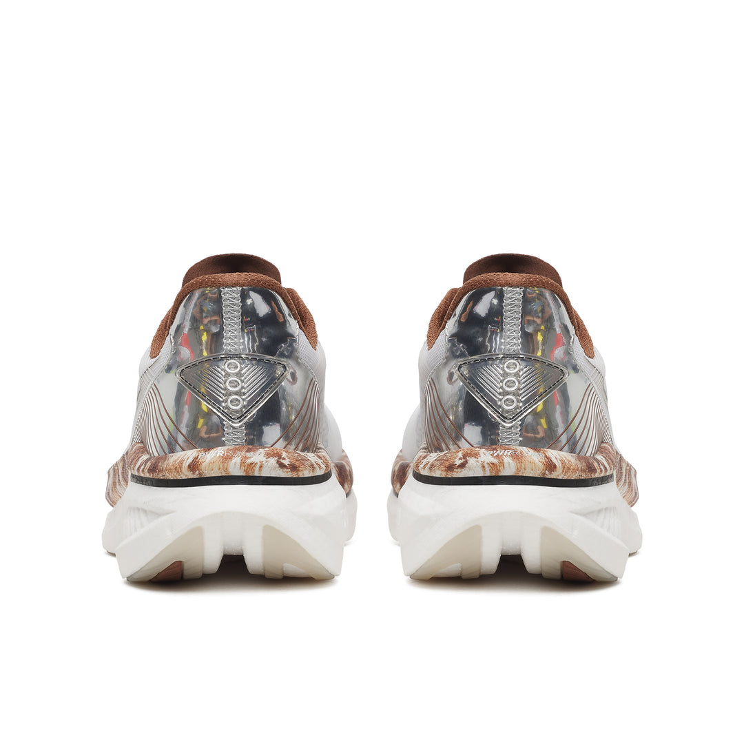 Saucony Womens Endorphin Azura - White/Chrome - Neutral - AW26