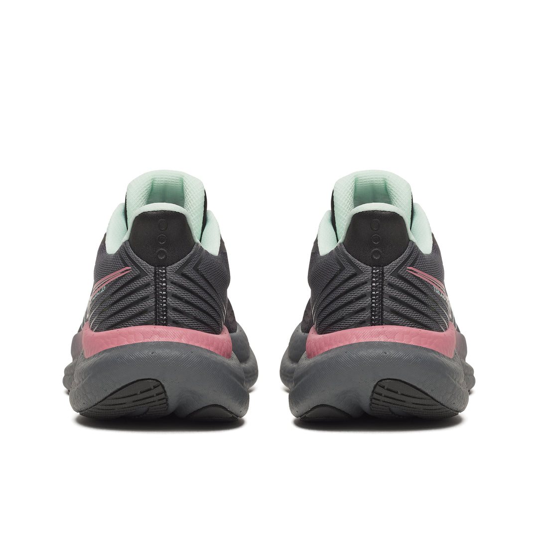 Saucony Womens Triumph 23 - Black/Calm - Neutral - SS26