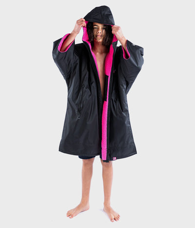 Dryrobe Advance KIDS (10-13) Short Sleeve - Black/Pink