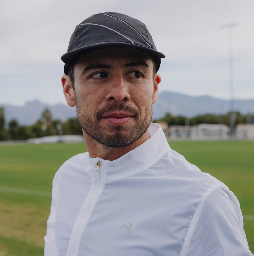 Tracksmith Session Hat – Schwarz/Silber – SS26