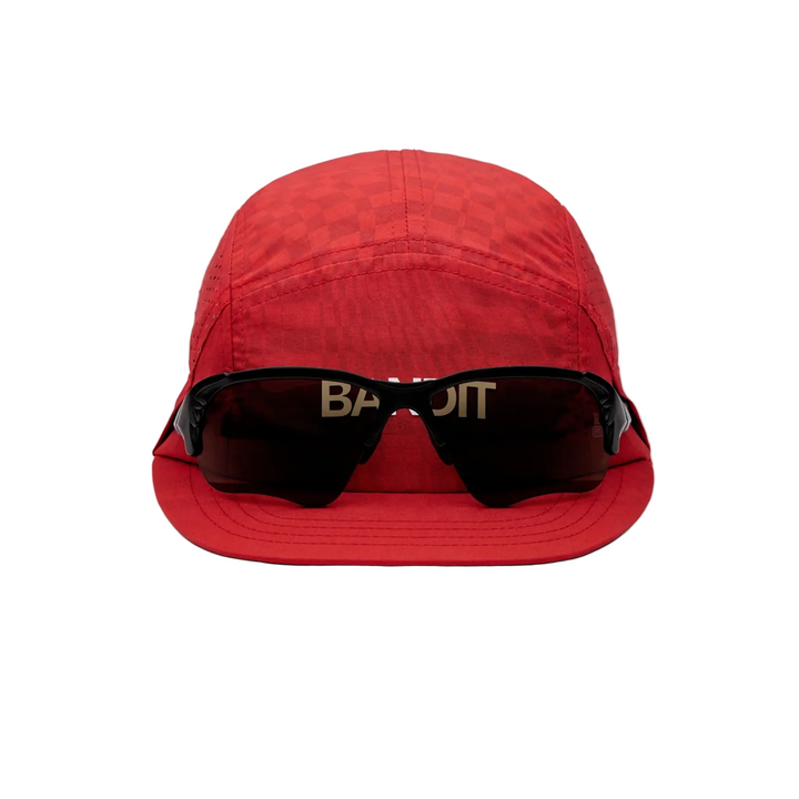 Bandit Nylon Humofit™ Run Hat with Sunglasses Holder - Oxide Red/Signal Red - AW26
