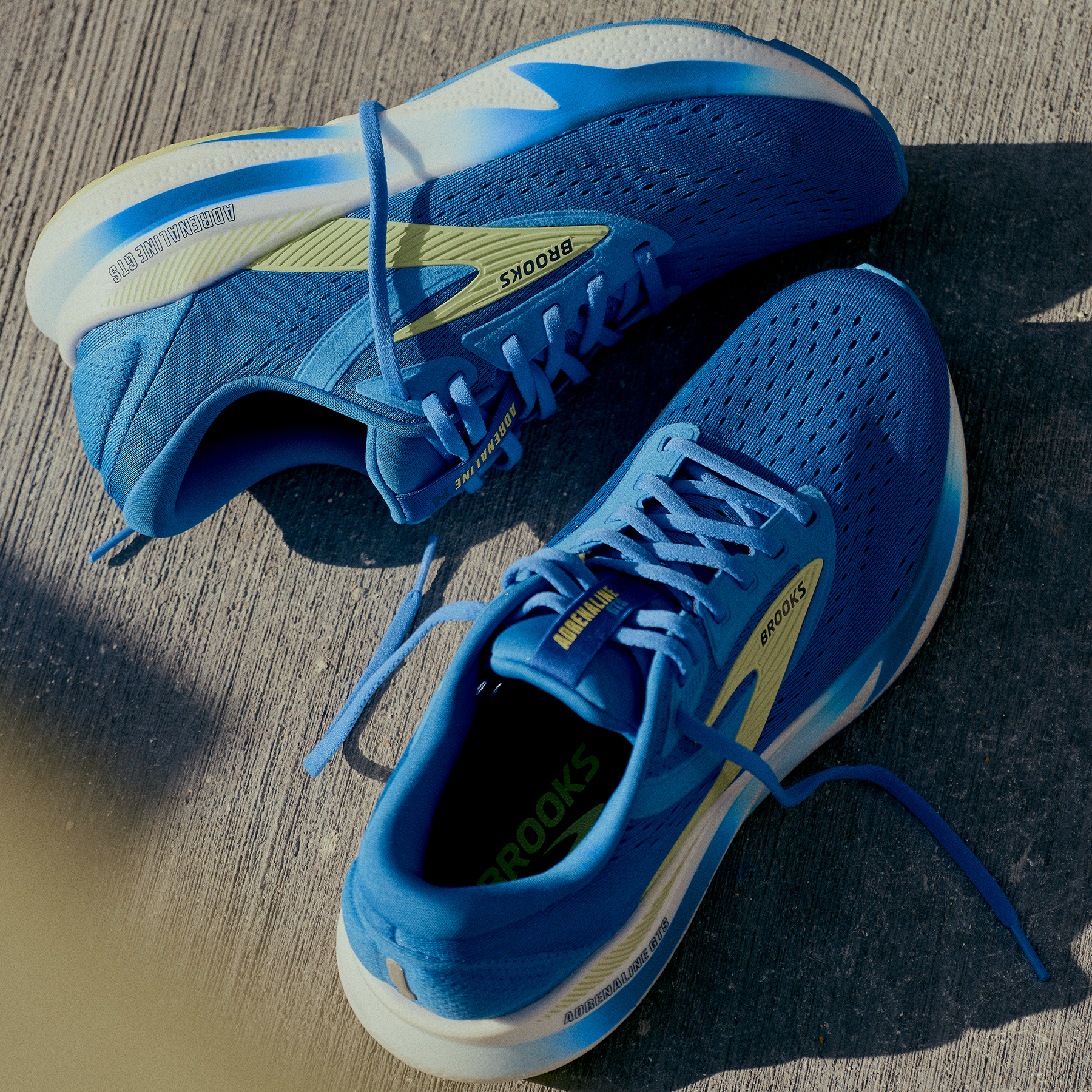 Brooks Mens Adrenaline GTS 24 Cobalt Neo Yellow Peacoat Stability Run North West