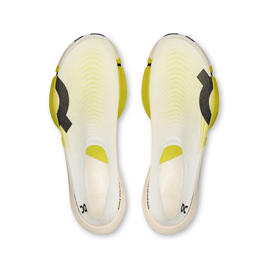 ON Unisex Cloudboom Strike 2 Lightspray - White/Lime - AW26