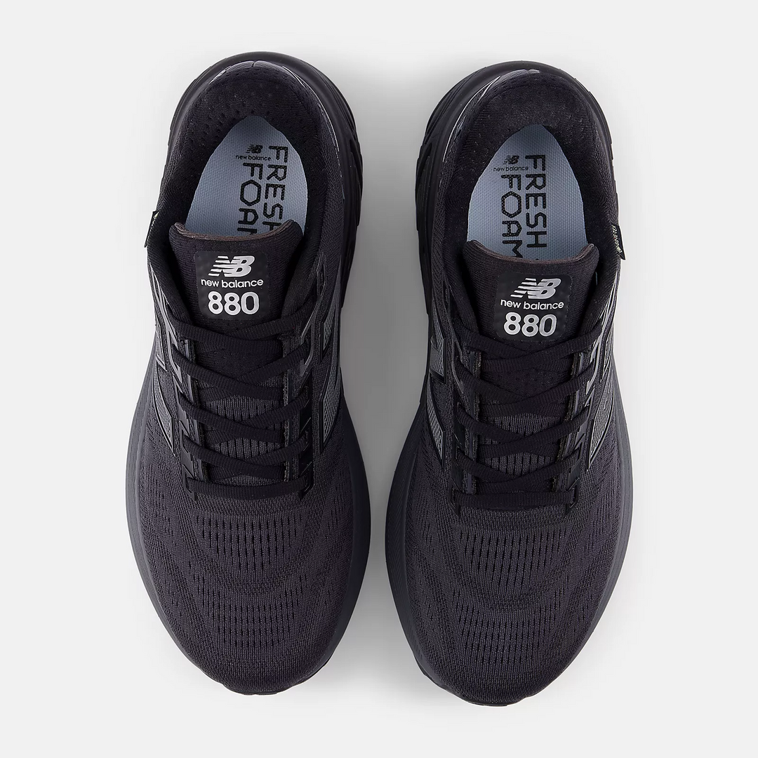 New Balance Mens 880V15 GTX - Black/Castlerock/Silver Metallic - Neutral - AW25