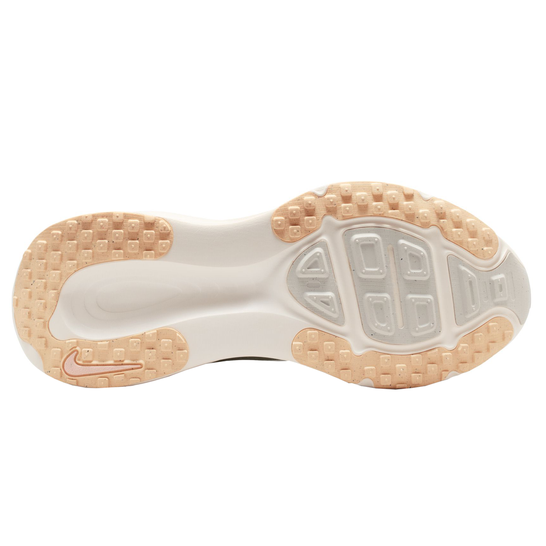 Nike Womens Vomero 18 - Light Bone/Metallic Silver/Arctic Orange - Neutral - SU26