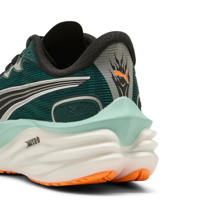Puma Hommes Velocity NITRO 4 - Vert Terrain/Heat Fire - Neutre - AW25
