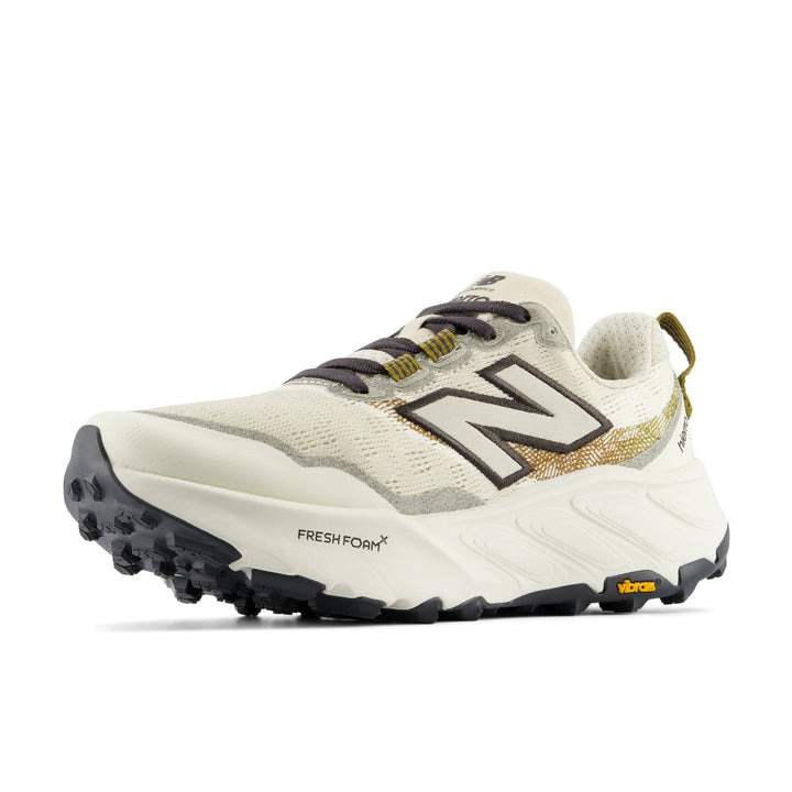 New Balance Womens Fresh Foam Hierro V9 - Angora/Basil Oil - AW26